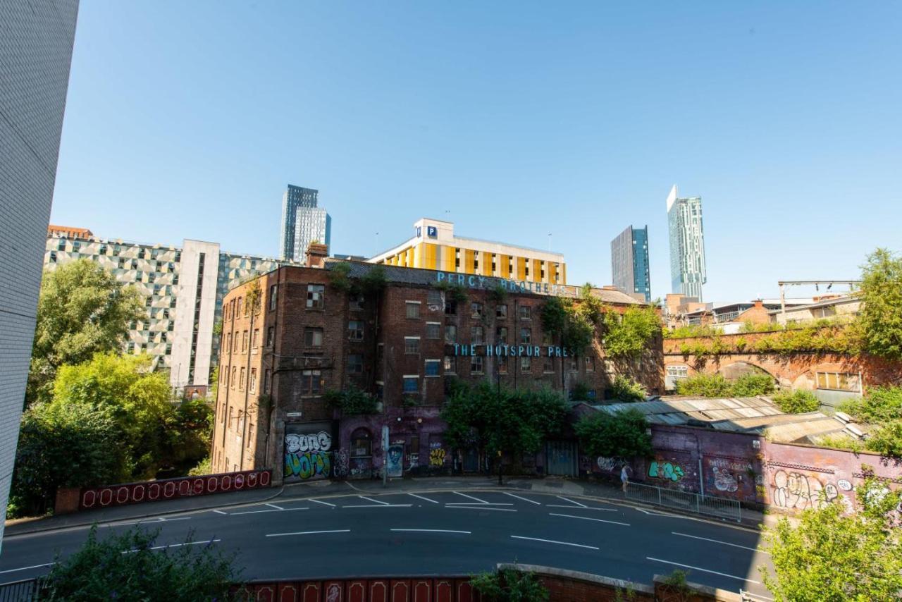 The Assembly Manchester Oasis Holding Apartment *
